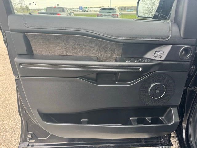 Certified 2021 Ford Expedition Limited image 11