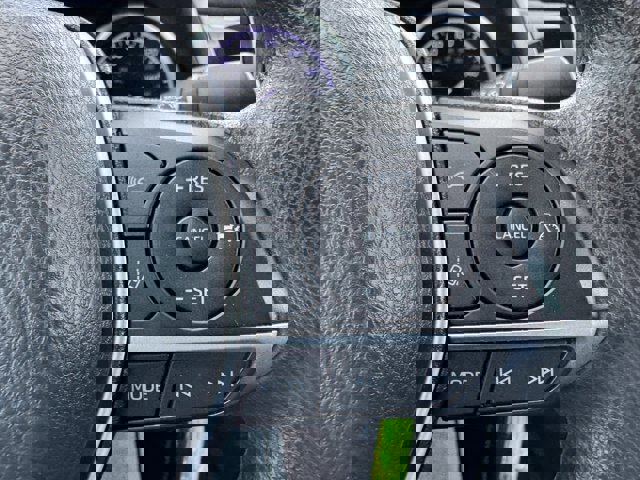 Used 2022 Toyota Camry LE image 10