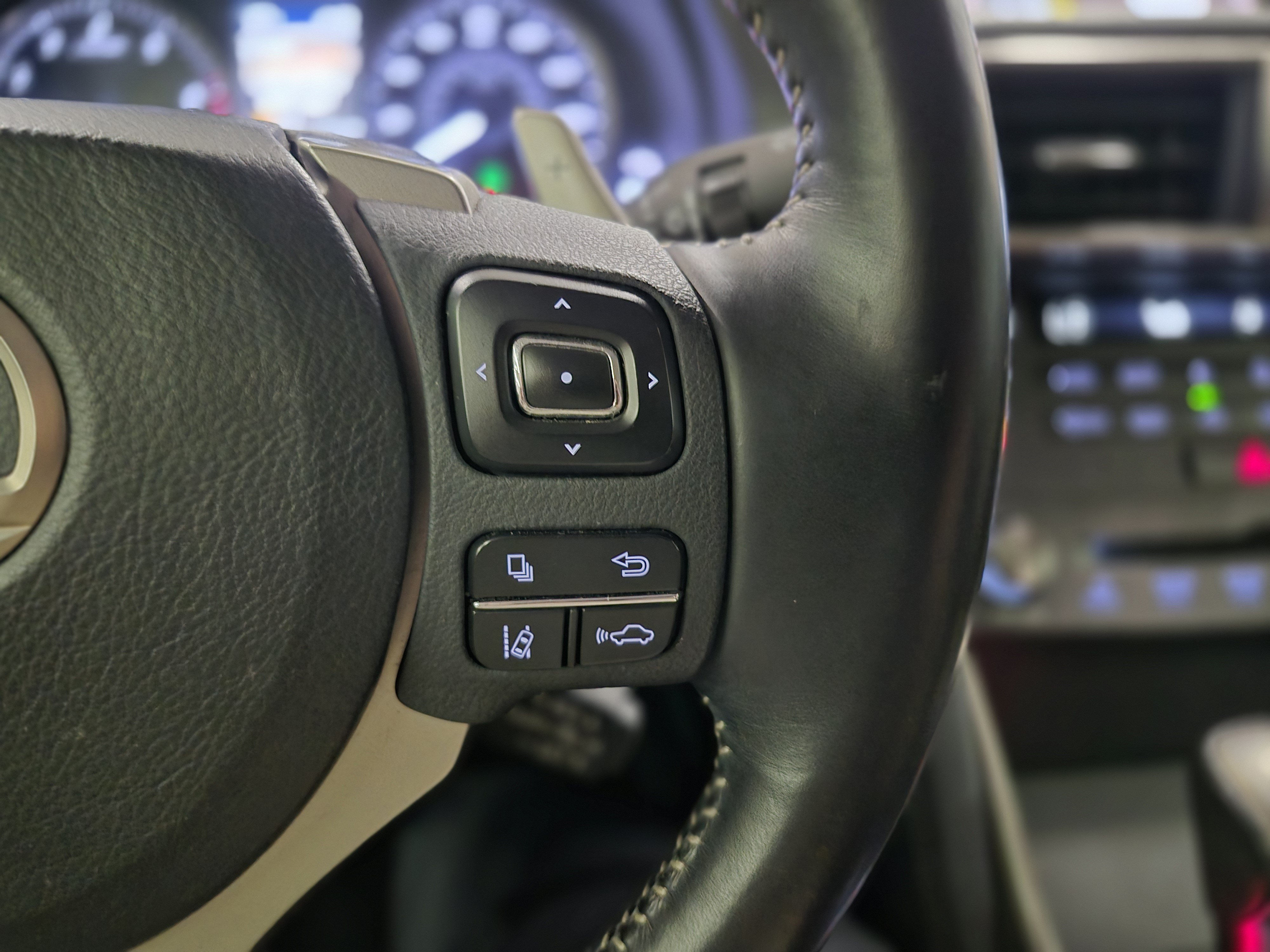 Used 2020 Lexus IS 300 w/ Accessory Package RWD image 26