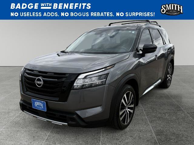 Used 2024 Nissan Pathfinder Platinum AWD/4WD image 8