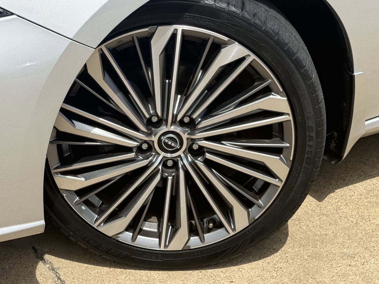 Used 2023 Nissan Altima 2.5 SL image 11