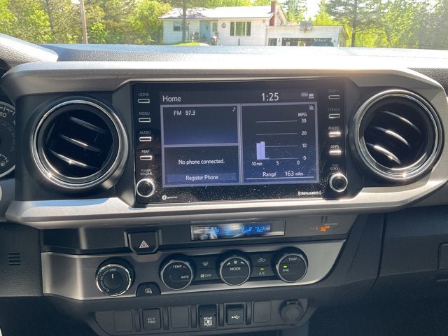 Used 2022 Toyota Tacoma SR5 AWD/4WD image 24