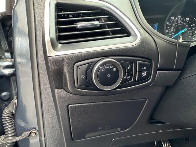 Certified 2024 Ford Edge ST-Line AWD/4WD image 11