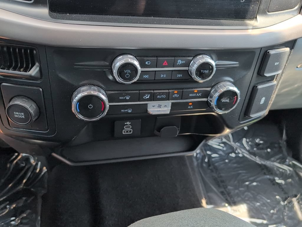 Certified 2025 Ford F150 XLT w/ Equipment Group 301A Standard RWD image 18