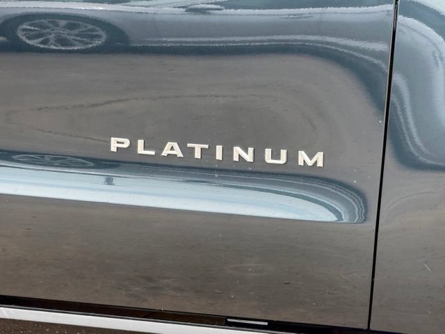 Certified 2025 Ford Expedition Platinum w/ Driver's Package AWD/4WD image 6