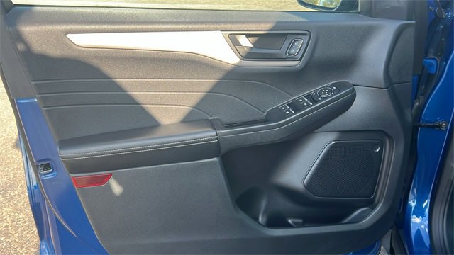 Certified 2022 Ford Escape SE w/ Cold Weather Package image 11