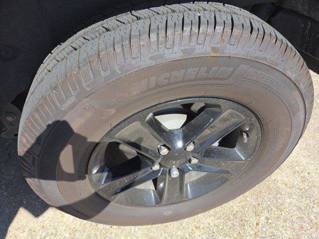 Used 2020 Jeep Wrangler Unlimited Sahara AWD/4WD image 20