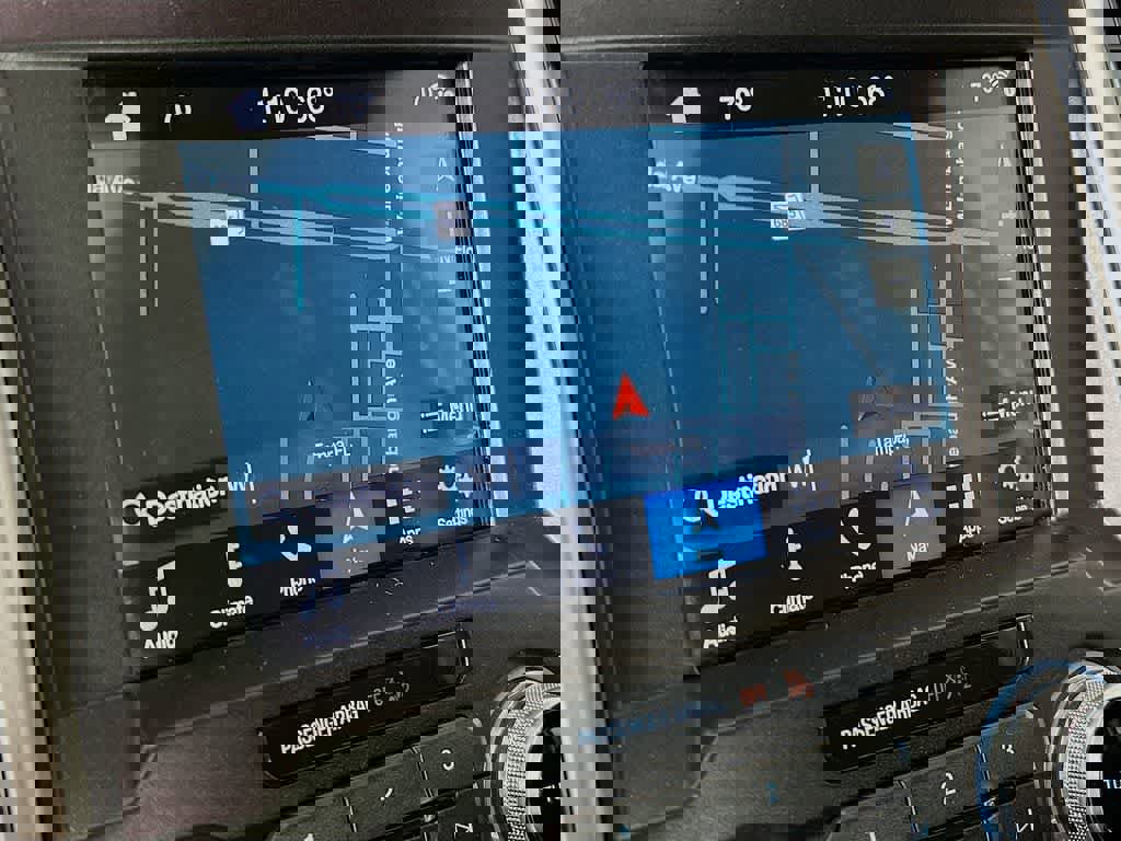 Certified 2018 Ford F150 Lariat w/ Equipment Group 502A Luxury image 28