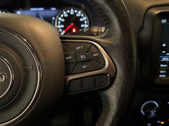 Used 2022 Jeep Renegade Latitude w/ Convenience Group AWD/4WD image 18