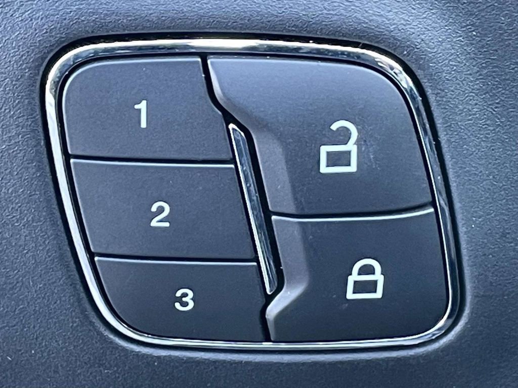 Certified 2025 Ford Mustang Dark Horse image 14