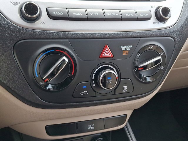 Used 2022 Hyundai Accent SE FWD image 16