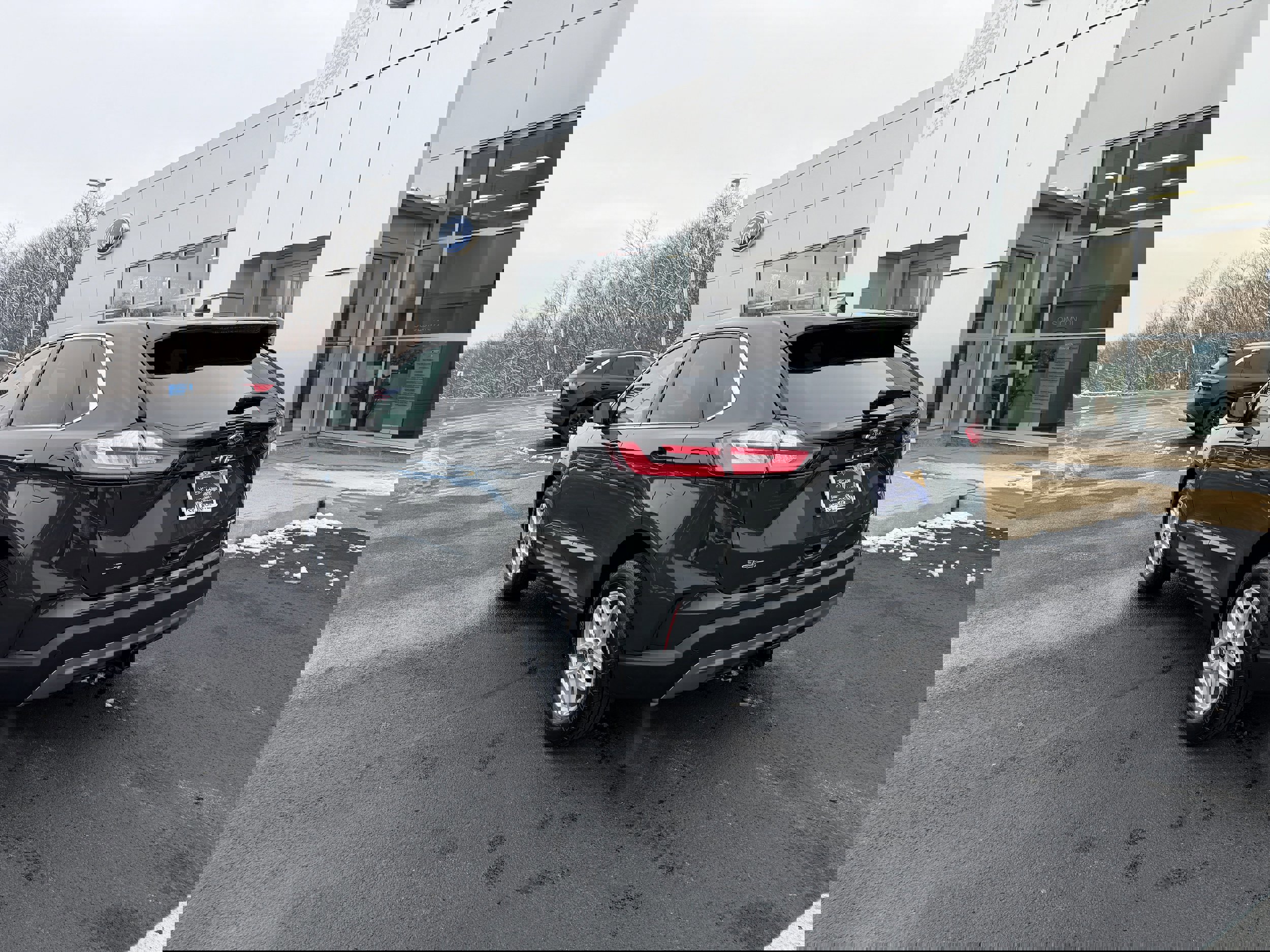 Certified 2024 Ford Edge SEL w/ Convenience Package image 5