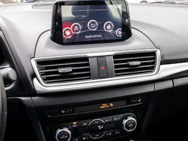 Used 2018 MAZDA MAZDA3 Touring image 19