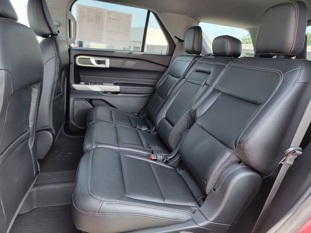Certified 2023 Ford Explorer XLT w/ Equipment Group 202A AWD/4WD image 21