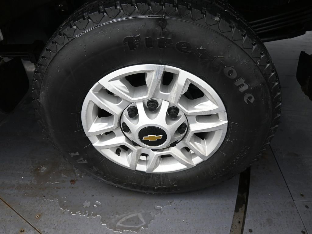 Used 2025 Chevrolet Silverado 2500 LT w/ Convenience Package image 49