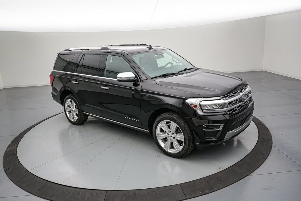 Certified 2024 Ford Expedition Platinum AWD/4WD image 2