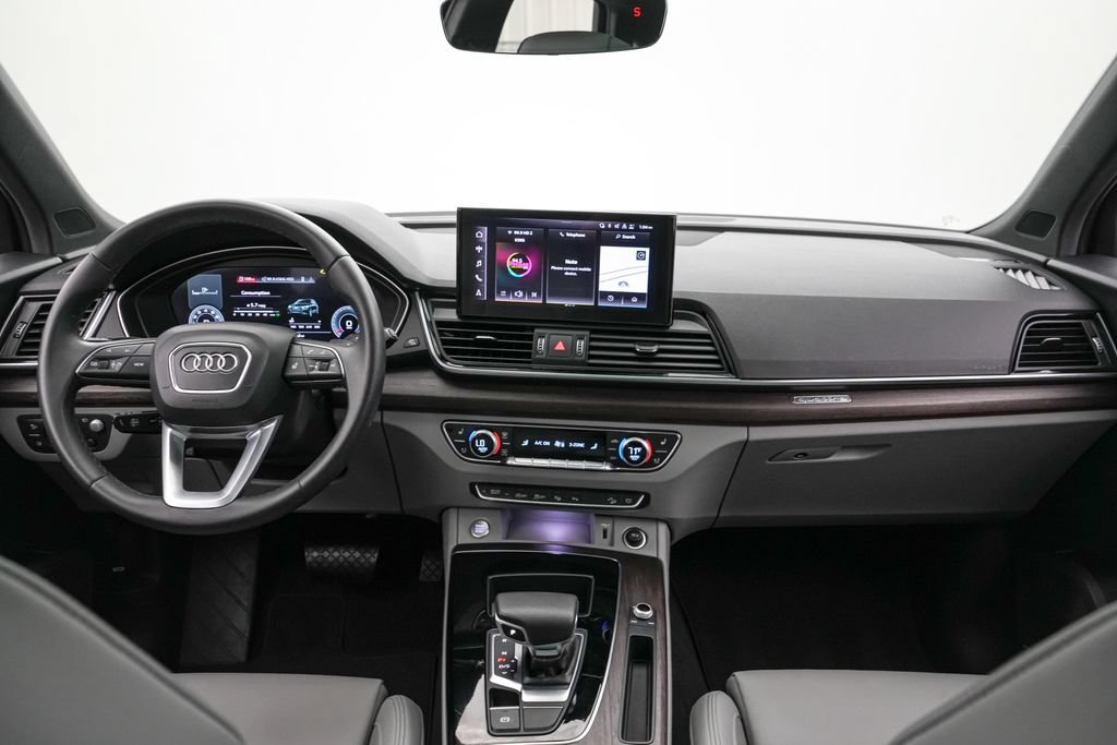 Used 2023 Audi Q5 2.0T Prestige w/ Prestige Package AWD/4WD image 16