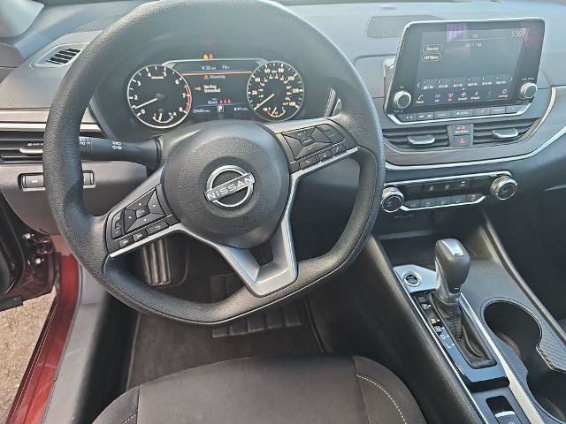 Used 2025 Nissan Altima 2.5 SV AWD/4WD image 15