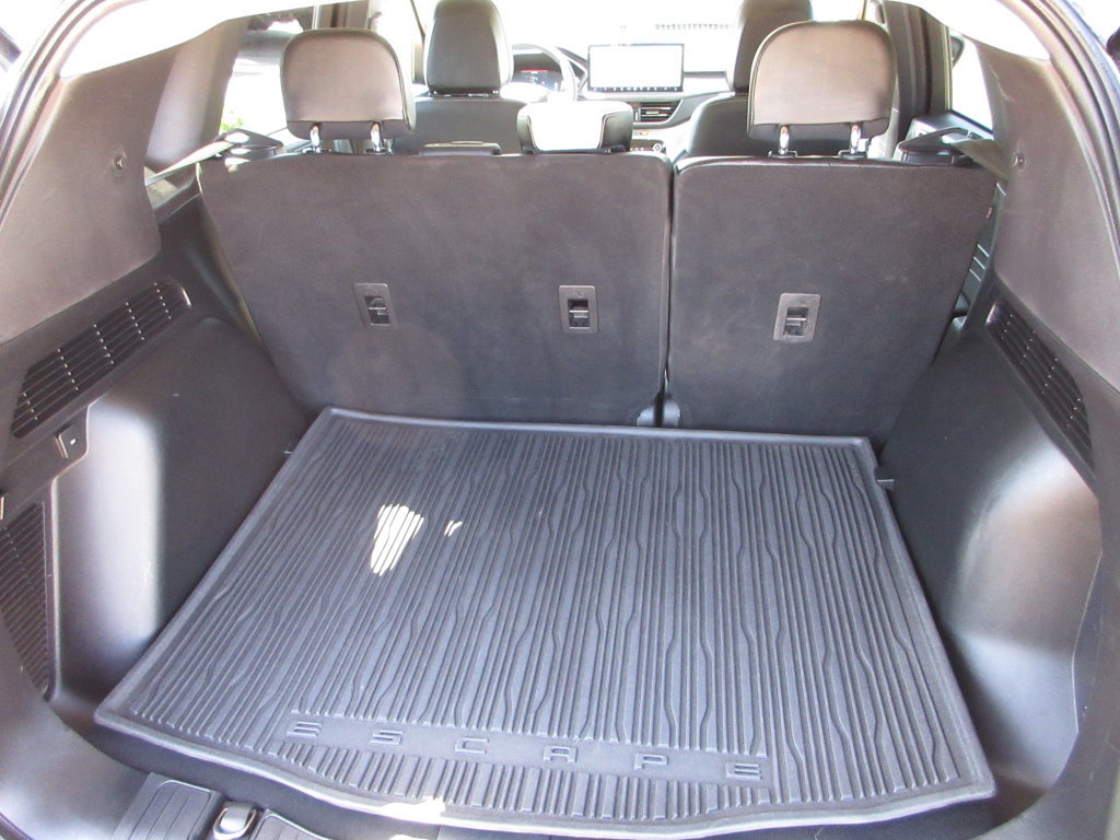 Certified 2023 Ford Escape SE w/ PHEV Premium Package FWD image 27