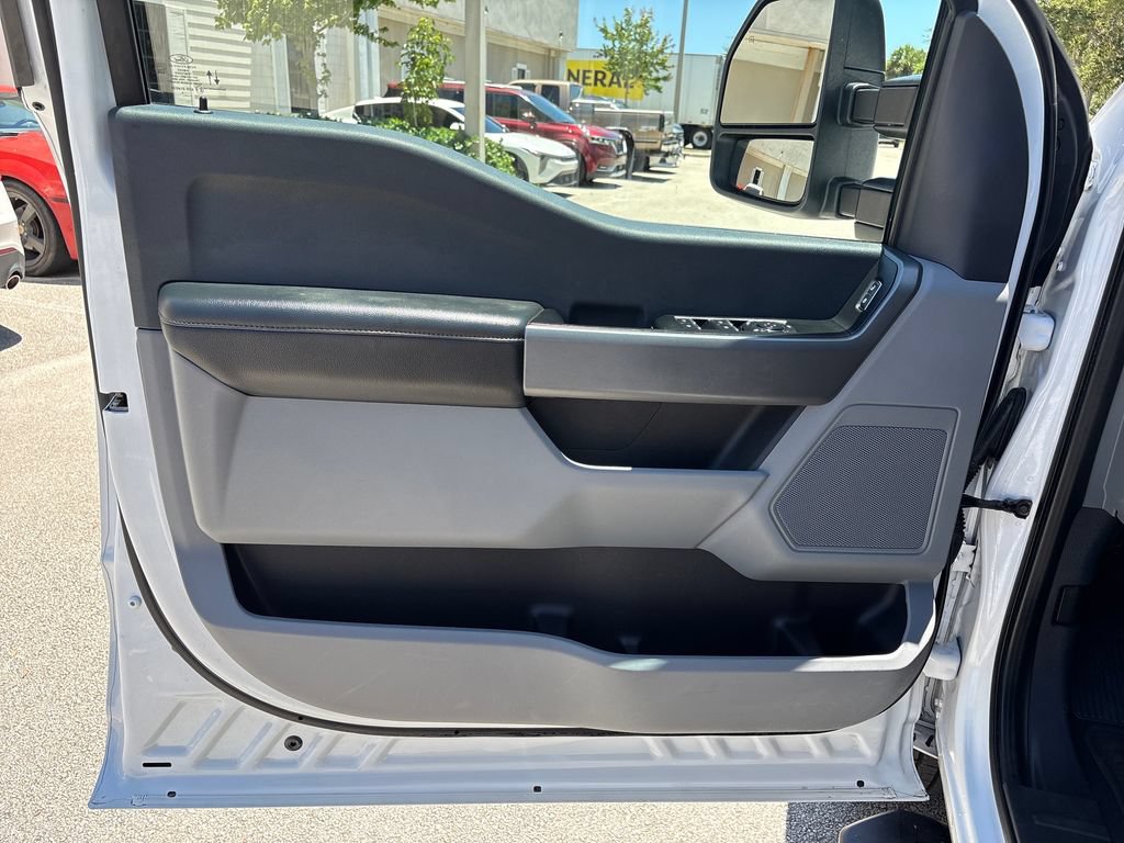 Certified 2025 Ford F250 XLT AWD/4WD image 18
