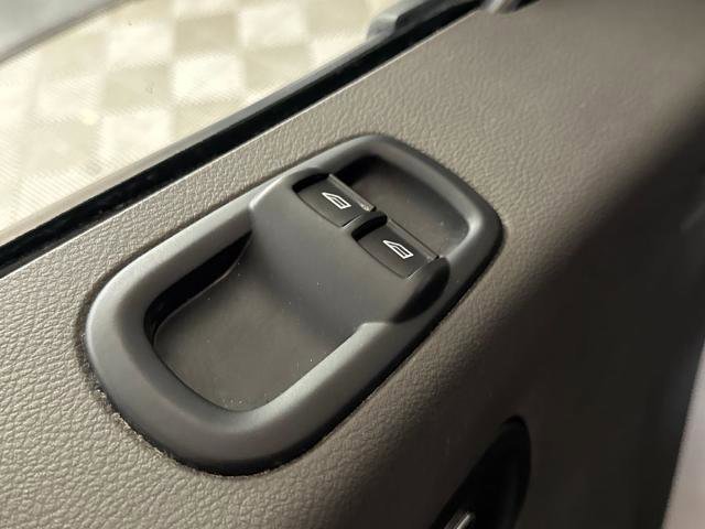 Certified 2024 Ford Transit 250 Low Roof w/ Exterior Upgrade Package image 18