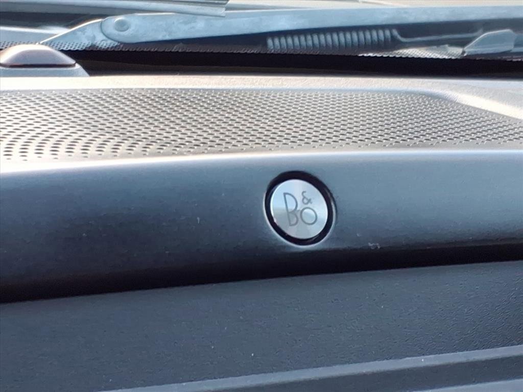 Certified 2019 Ford F150 Raptor w/ Equipment Group 802A Luxury image 26