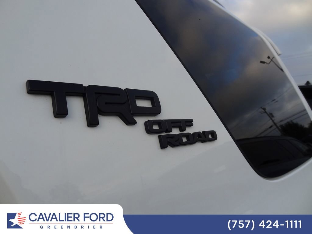 Used 2023 Toyota 4Runner TRD Off-Road Premium w/ Off Road Premium Plus Package AWD/4WD image 6