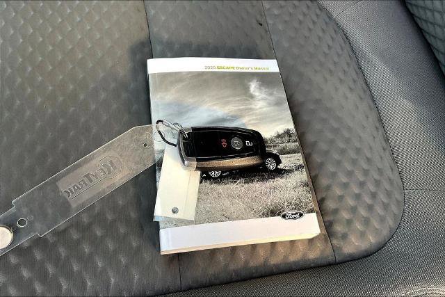 Certified 2020 Ford Escape SE FWD image 35