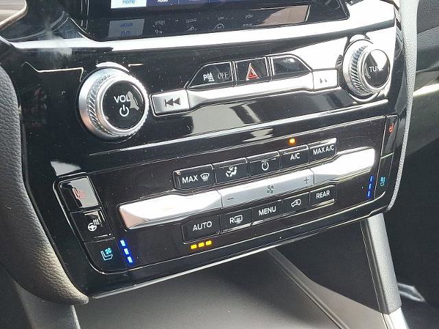 Certified 2023 Ford Explorer Limited w/ Limited Technology Package image 17