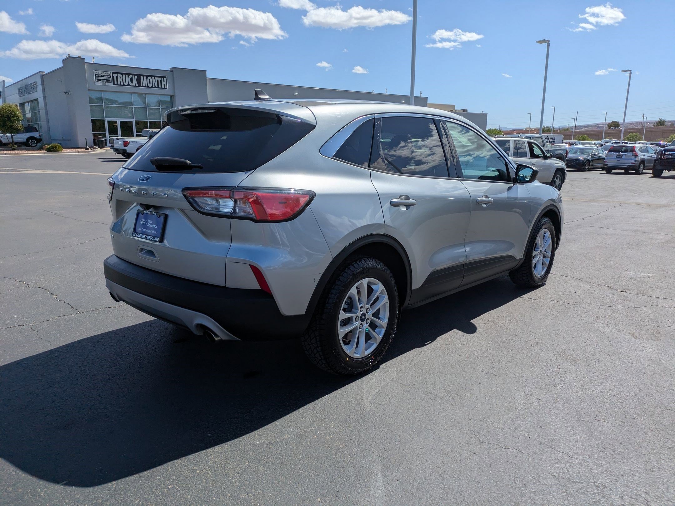 Certified 2022 Ford Escape SE w/ Convenience Package FWD image 4
