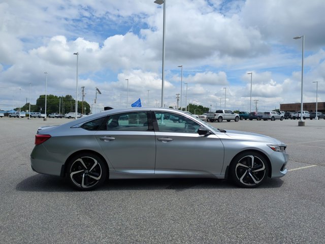 Used 2022 Honda Accord Sport image 3