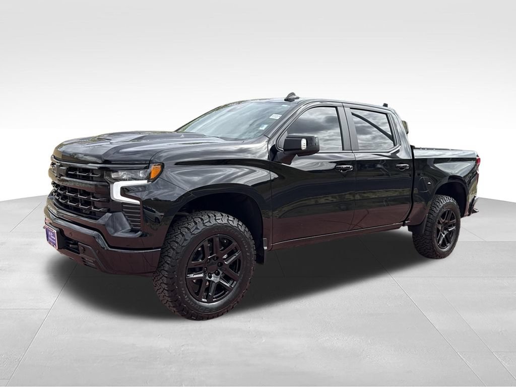 Used 2025 Chevrolet Silverado 1500 LT Trail Boss w/ LT Trail Boss Premium Package AWD/4WD image 3