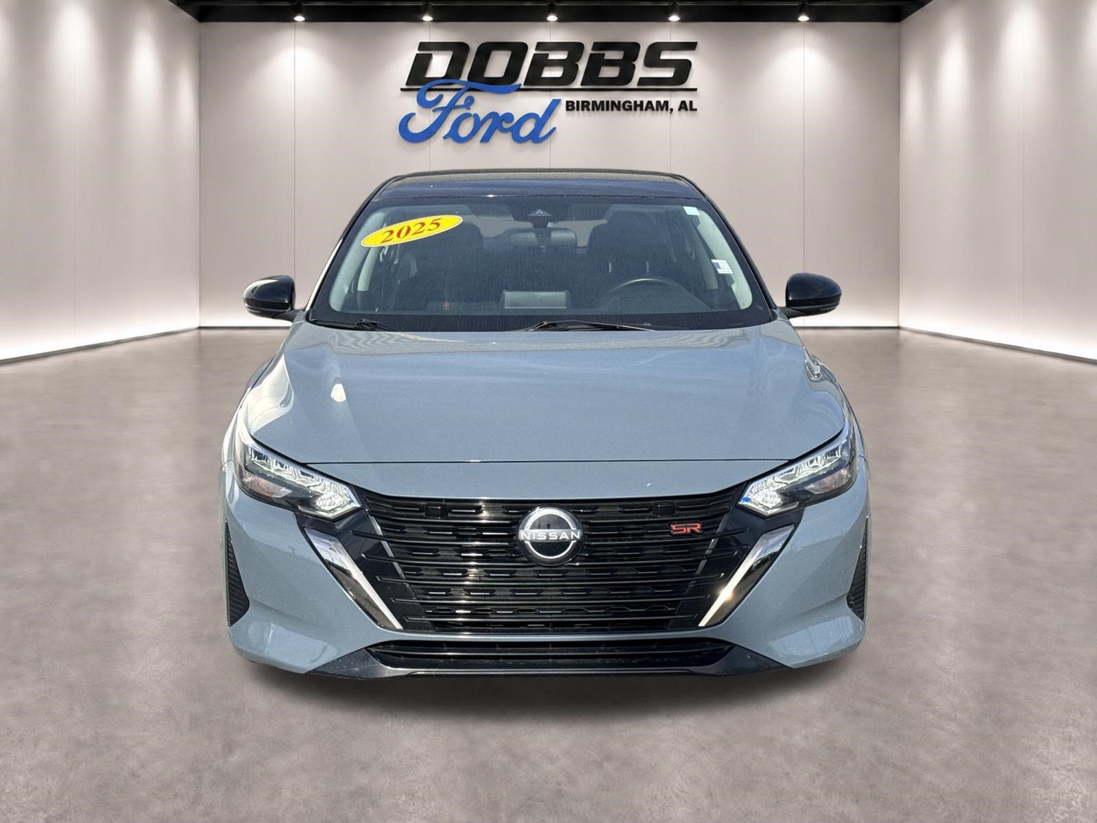 Used 2025 Nissan Sentra SR FWD image 2