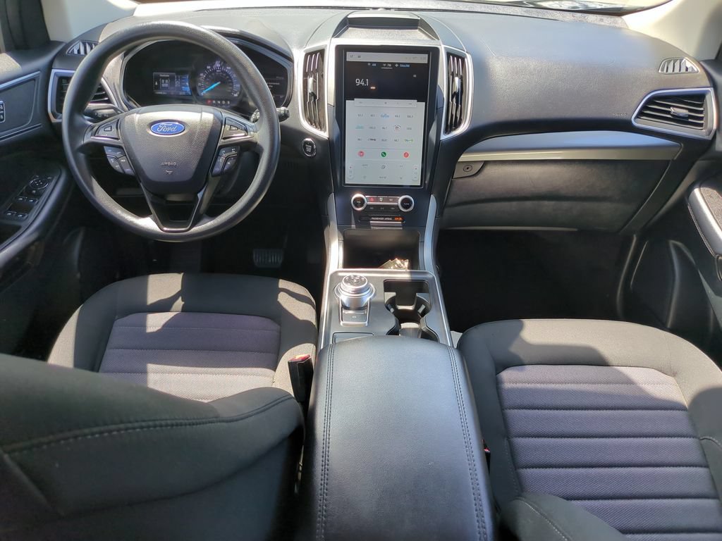 Certified 2022 Ford Edge SE w/ Black Appearance Package AWD/4WD image 16