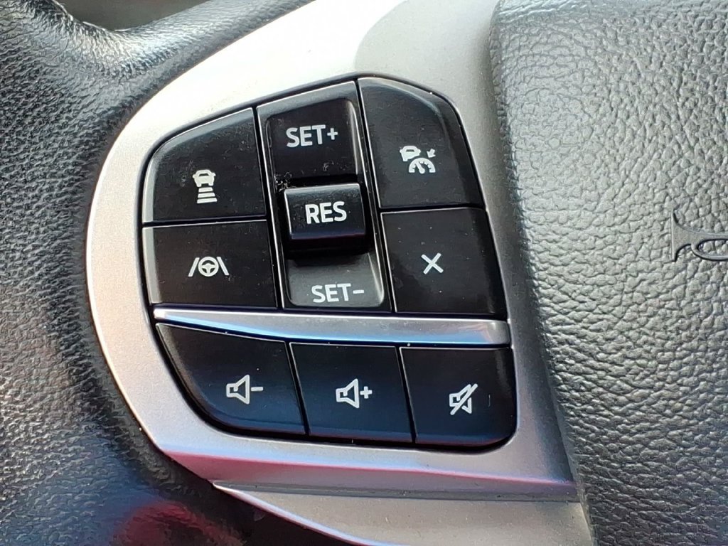 Certified 2023 Ford Explorer XLT w/ Equipment Group 202A AWD/4WD image 25