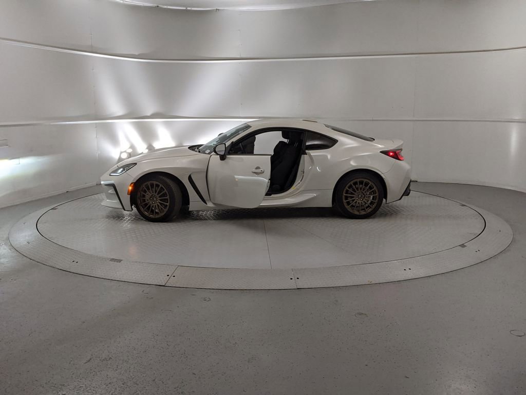 Used 2024 Toyota GR86 image 11