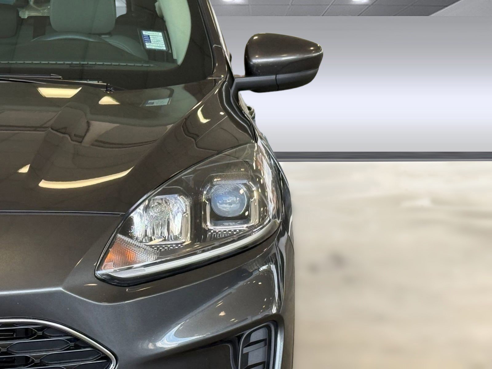 Certified 2020 Ford Escape SE image 10