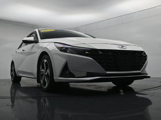 Used 2023 Hyundai Elantra Limited w/ Cargo Package FWD image 43