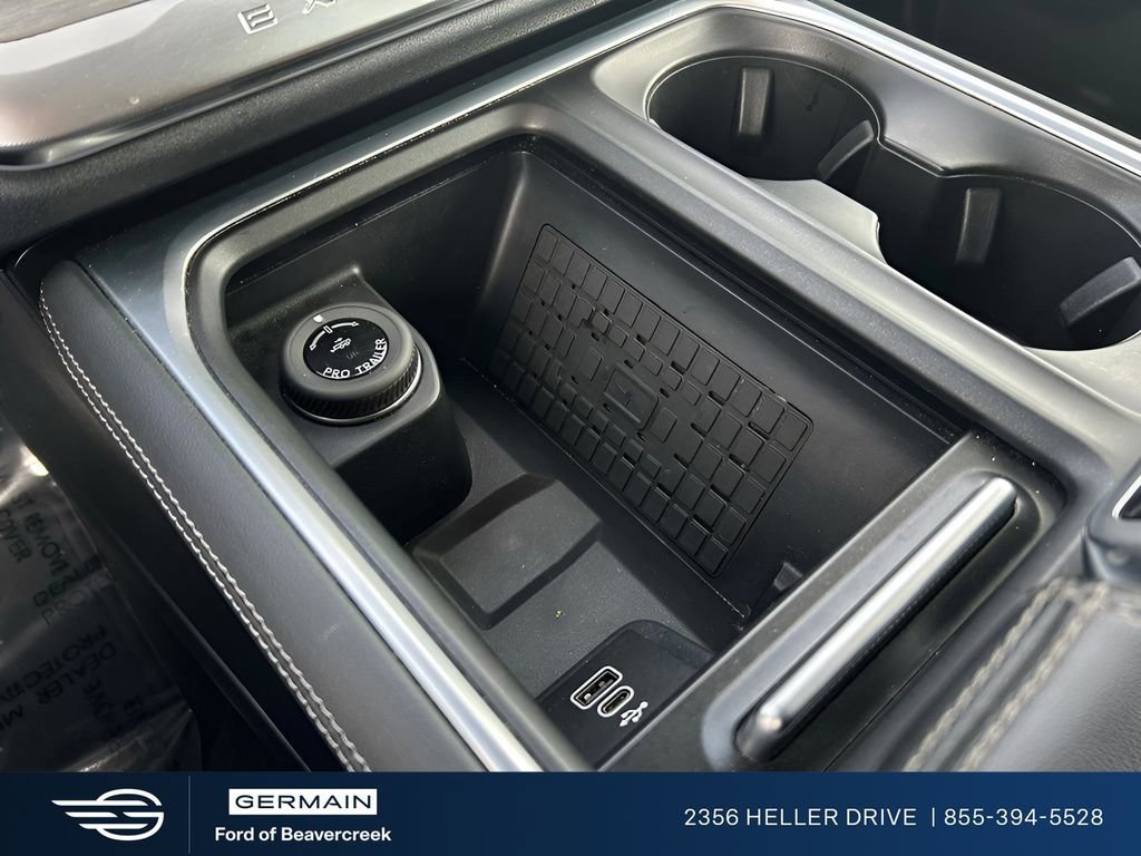 Certified 2025 Ford Expedition Platinum image 13