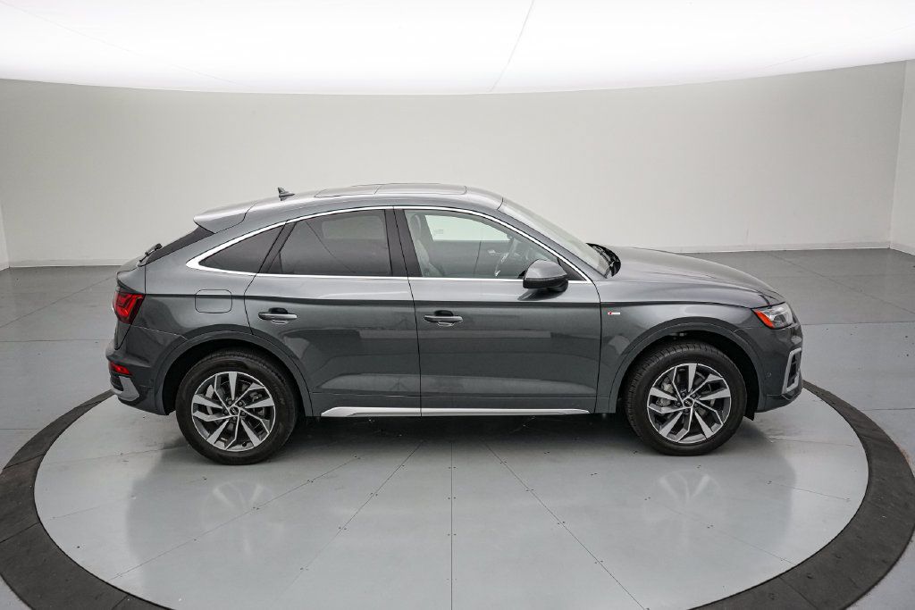 Used 2023 Audi Q5 2.0T Prestige w/ Prestige Package AWD/4WD image 3