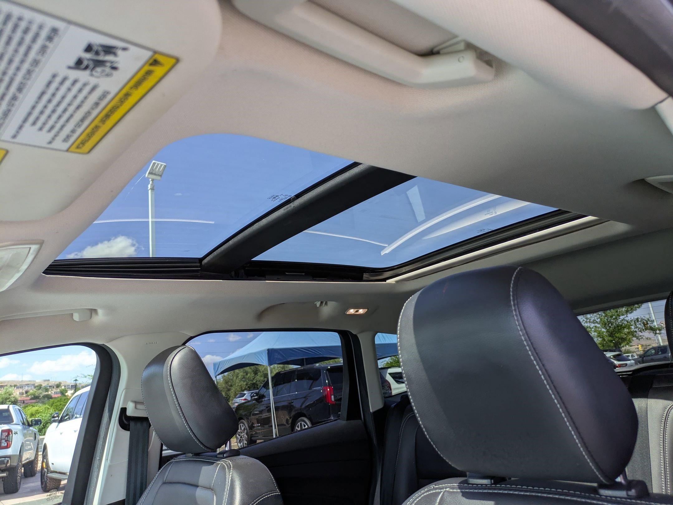 Certified 2019 Ford Escape SEL FWD image 18