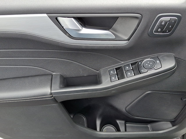 Certified 2023 Ford Escape Platinum AWD/4WD image 13