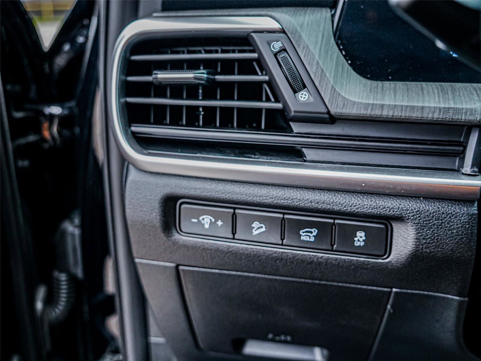 Used 2025 Kia Telluride EX AWD/4WD image 19
