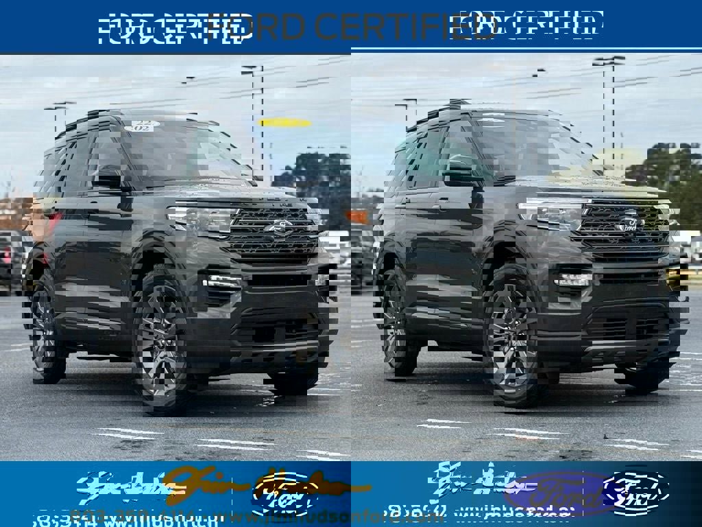 Certified 2022 Ford Explorer XLT w/ Equipment Group 202A