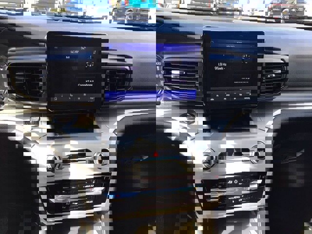 Certified 2022 Ford Explorer XLT image 13