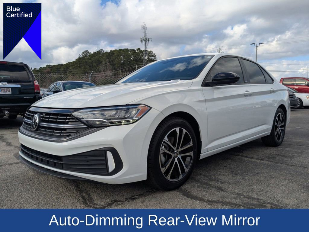 Used 2024 Volkswagen Jetta Sport image 1