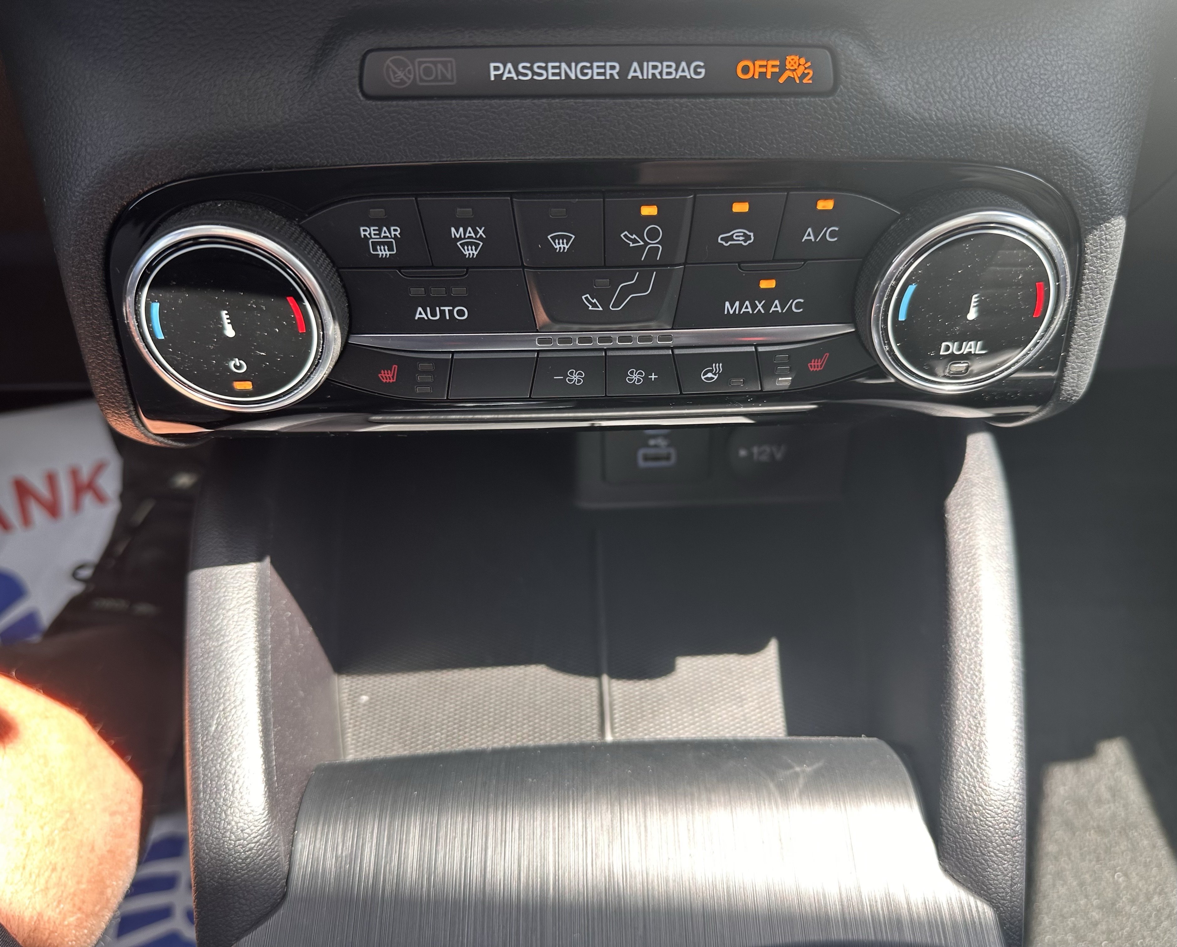 Certified 2022 Ford Escape SEL w/ SEL Stealth AWD Package image 27