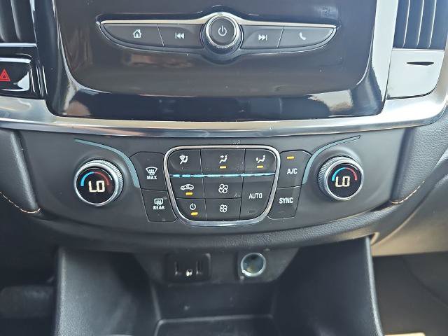 Used 2021 Chevrolet Traverse LS FWD image 24