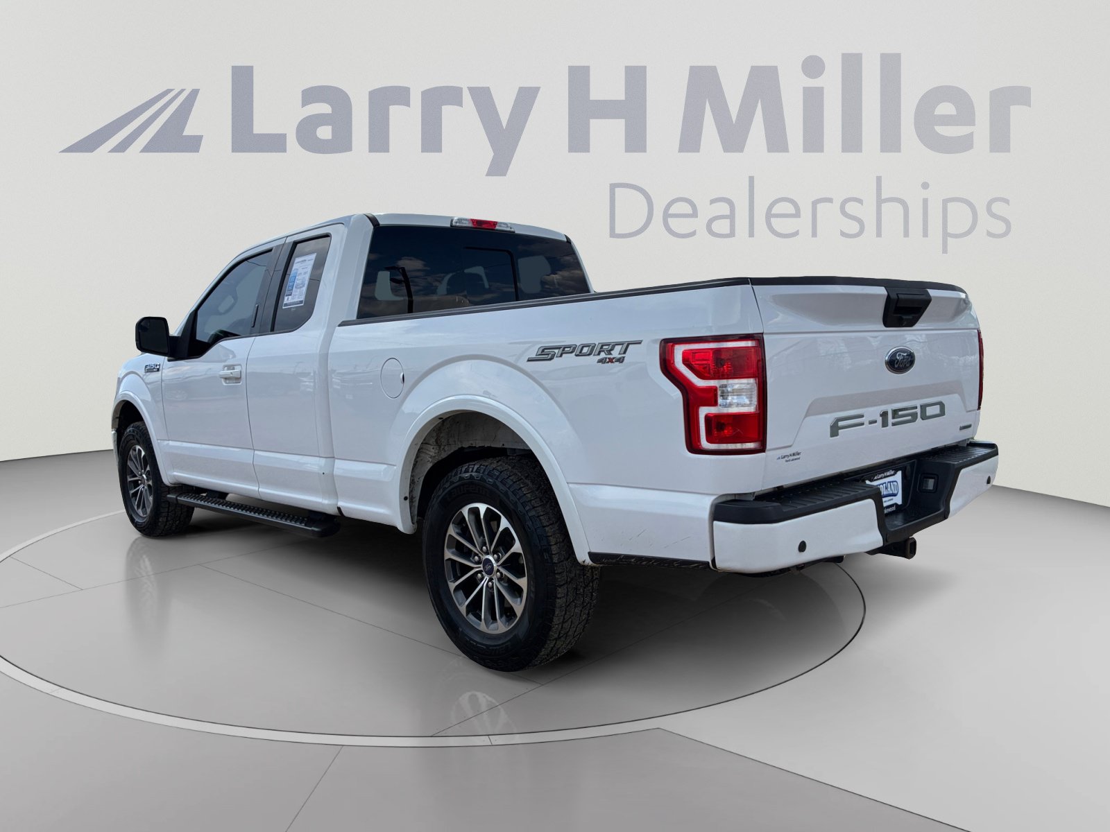 Certified 2020 Ford F150 XLT w/ Equipment Group 302A Luxury AWD/4WD image 3