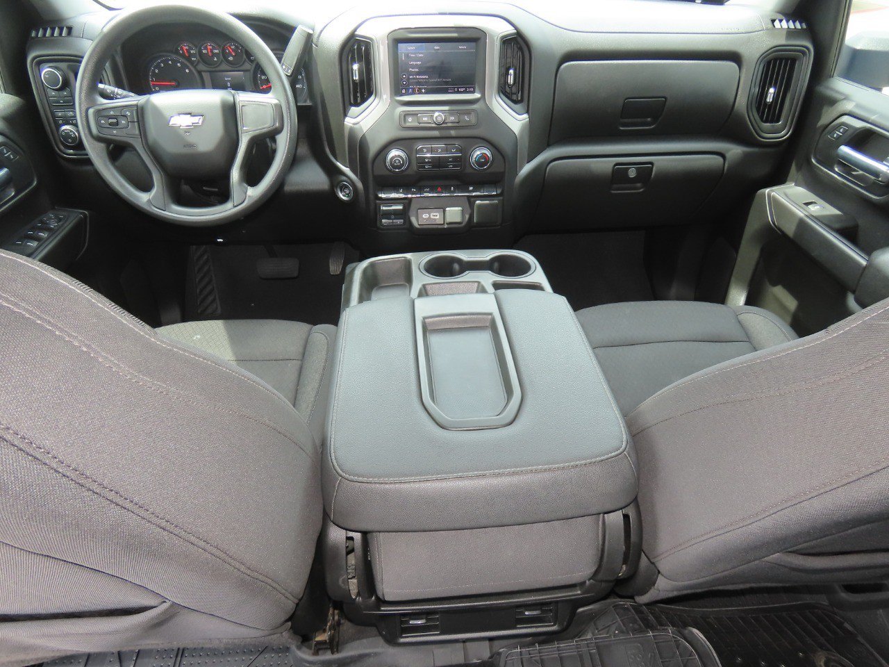 Used 2024 Chevrolet Silverado 2500 Custom w/ Custom Value Package AWD/4WD image 23